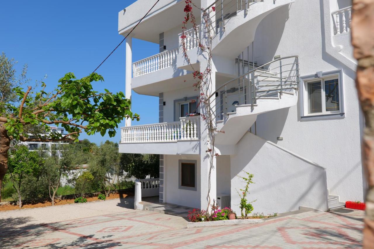 Vila Unique Aparthotel Ksamil Exterior photo